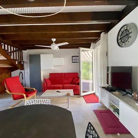 Maison Mitoyenne Proche Centre, 3 Pieces, 4 Couchages, Parking, Wi-fi Сasa de vacaciones *