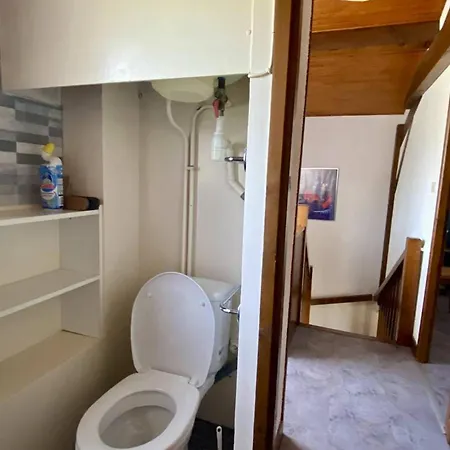 Maison Mitoyenne Proche Centre, 3 Pieces, 4 Couchages, Parking, Wi-fi *