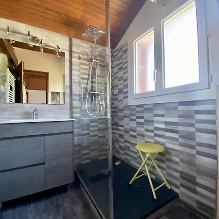 Maison Mitoyenne Proche Centre, 3 Pieces, 4 Couchages, Parking, Wi-fi Сasa de vacaciones *
