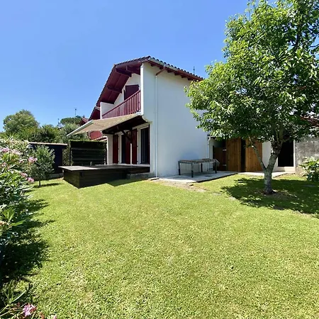 Сasa de vacaciones Maison Mitoyenne Proche Centre, 3 Pieces, 4 Couchages, Parking, Wi-fi Cambo-les-Bains